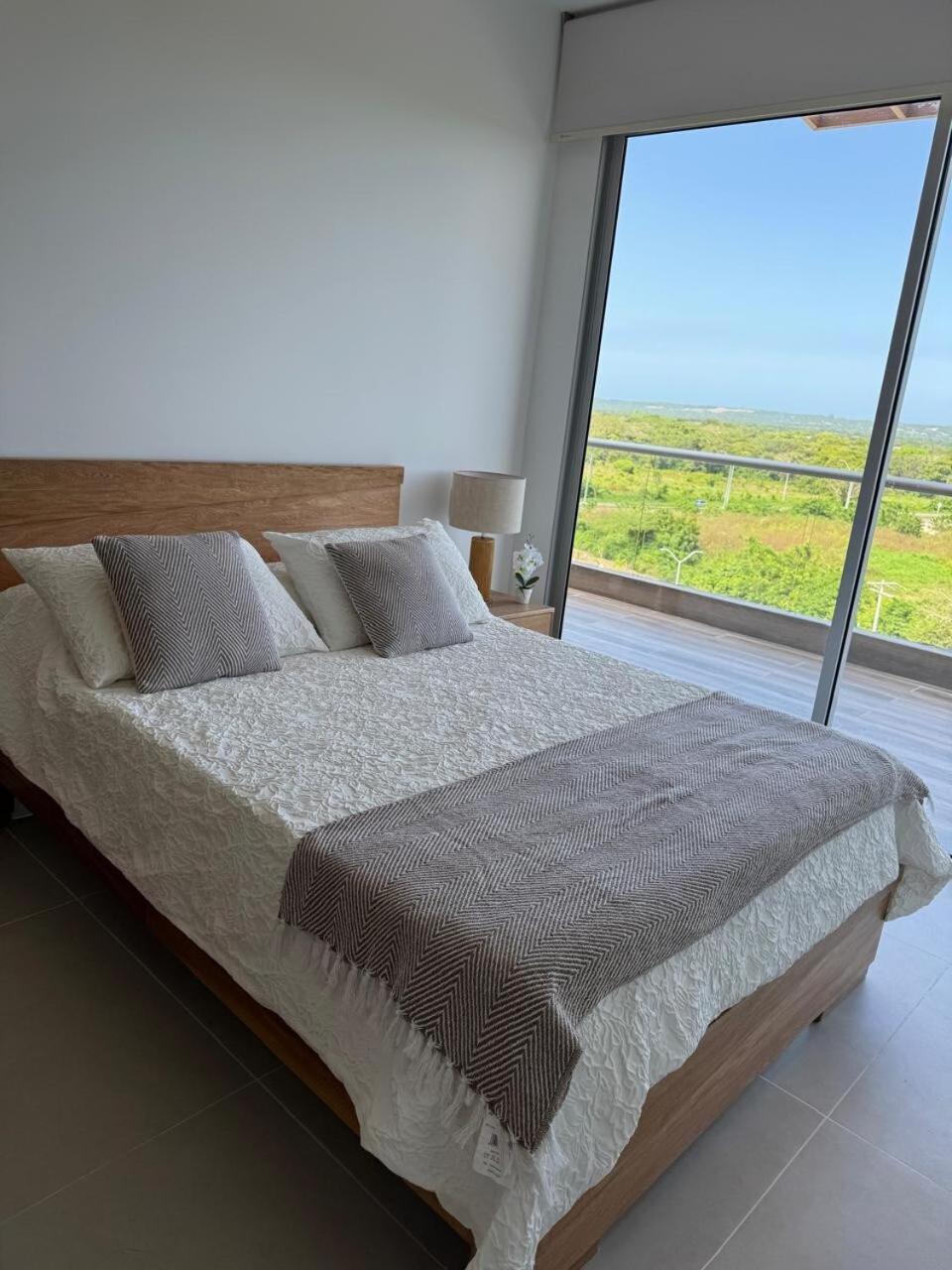 Baia Kristal Penthouse Playa Artificial Mas Grande De Colombia * Cartagena